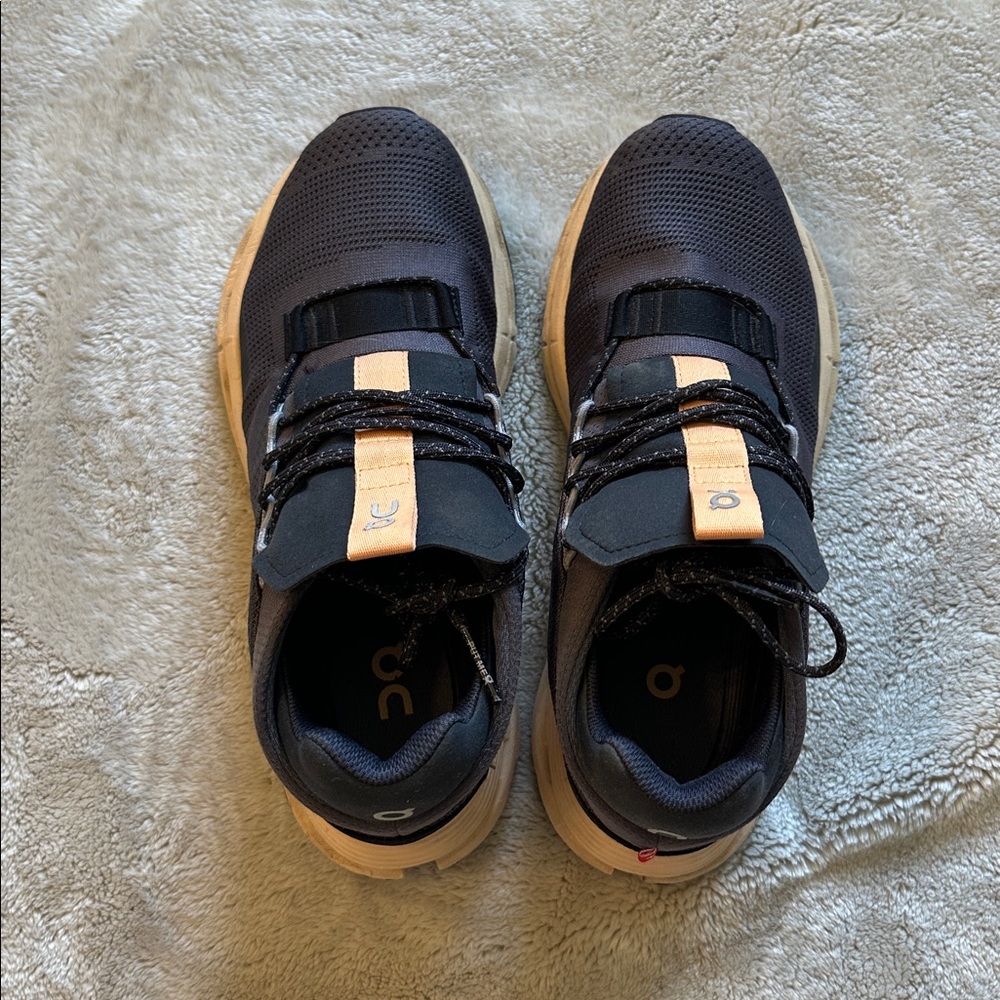 On Running Women's Black and Tan Sneakers